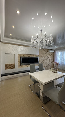 Продам трехкомнатную (3-комн.) квартиру, Урицкого ул, 24, Киров г