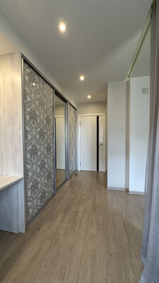 Продам трехкомнатную (3-комн.) квартиру, Урицкого ул, 24, Киров г