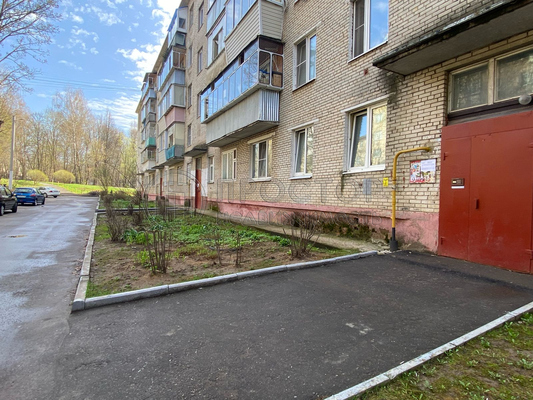 Продам двухкомнатную (2-комн.) квартиру, Красный Октябрь ул, 8, Дедовск г