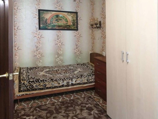 Продам однокомнатную (1-комн.) квартиру, Достоевского ул, 4, Мурманск г