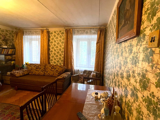 Продам многокомнатную квартиру, Серпуховская ул, 8, Липицы с