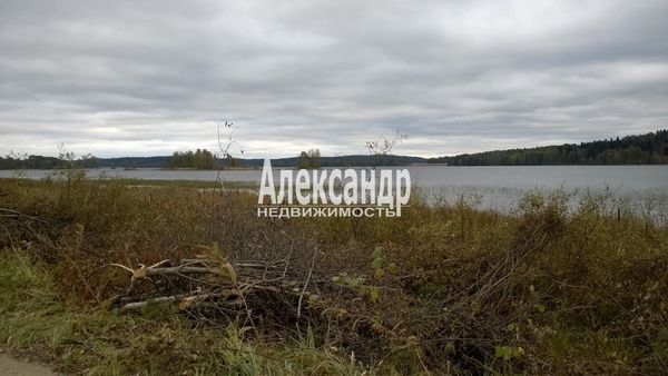 Продам участок 13 соток, ЛПХ, Лавиярви п, 230 км от города