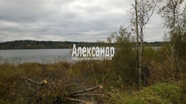 Продам участок 13 соток, ЛПХ, Лавиярви п, 230 км от города