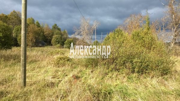 Продам участок 13 соток, ЛПХ, Лавиярви п, 230 км от города