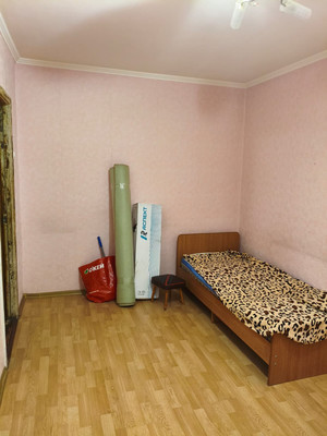 Продам комнату в 2-комн. квартире, Российская ул, 94, Краснодар г