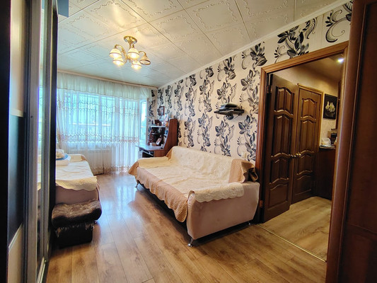 Продам двухкомнатную (2-комн.) квартиру, Февральская ул, 46, Апрелевка г