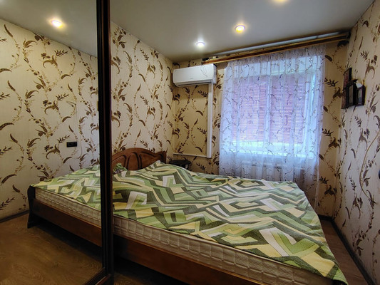 Продам двухкомнатную (2-комн.) квартиру, Февральская ул, 46, Апрелевка г