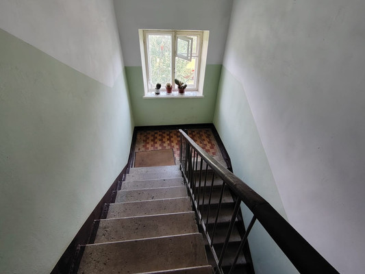 Продам двухкомнатную (2-комн.) квартиру, Февральская ул, 46, Апрелевка г
