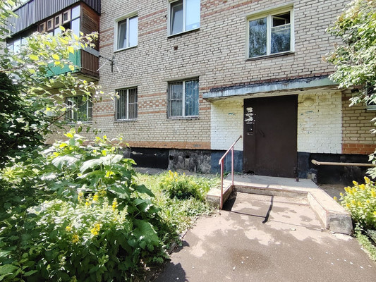 Продам двухкомнатную (2-комн.) квартиру, Февральская ул, 46, Апрелевка г
