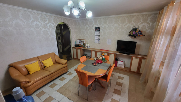 Продам трехкомнатную (3-комн.) квартиру, Фатыха Амирхана ул, 17, Казань г