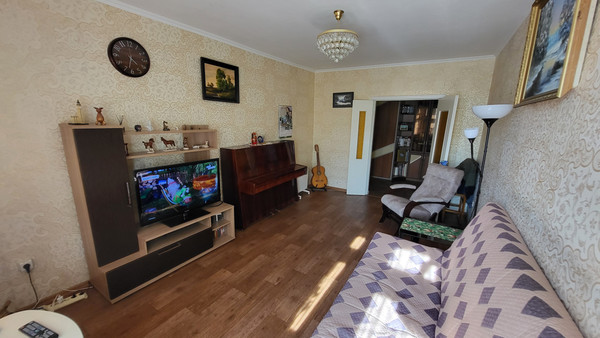 Продам трехкомнатную (3-комн.) квартиру, Фатыха Амирхана ул, 17, Казань г