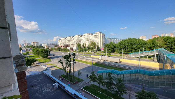 Продам трехкомнатную (3-комн.) квартиру, Фатыха Амирхана ул, 17, Казань г