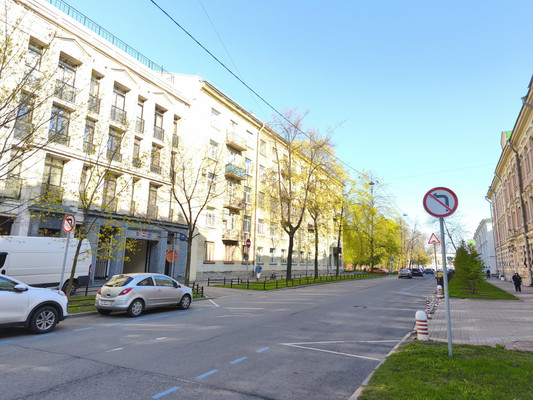 Продам двухкомнатную (2-комн.) квартиру, 20-я В.О. линия, 3В, Санкт-Петербург г