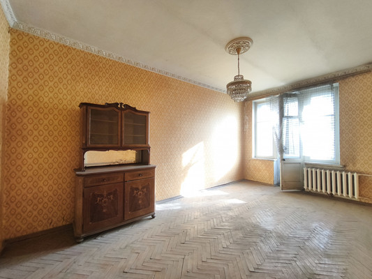 Продам двухкомнатную (2-комн.) квартиру, 20-я В.О. линия, 3В, Санкт-Петербург г