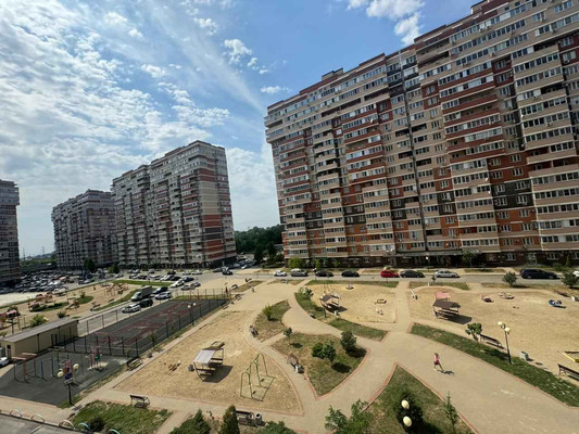 Продам однокомнатную (1-комн.) квартиру, Автолюбителей ул, 11к3, Краснодар г