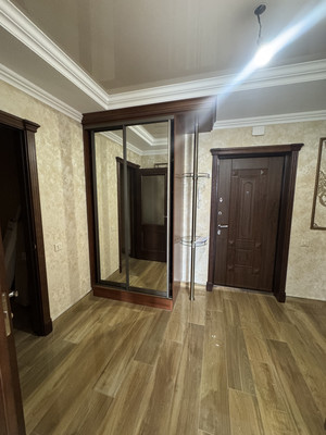 Продам двухкомнатную (2-комн.) квартиру, Гидростроителей ул, 59, Краснодар г
