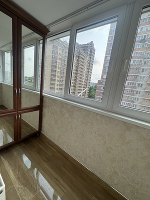Продам двухкомнатную (2-комн.) квартиру, Гидростроителей ул, 59, Краснодар г