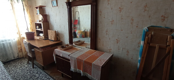 Продам трехкомнатную (3-комн.) квартиру, Достоевского ул, 11, Гатчина г