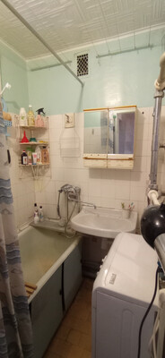 Продам трехкомнатную (3-комн.) квартиру, Достоевского ул, 11, Гатчина г