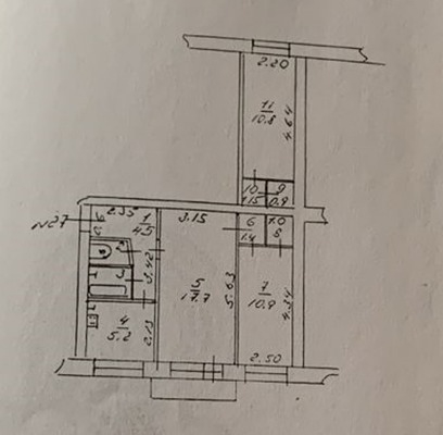 Продам трехкомнатную (3-комн.) квартиру, Достоевского ул, 11, Гатчина г