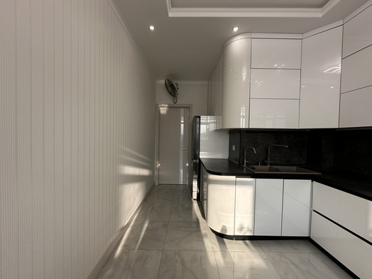 Продам трехкомнатную (3-комн.) квартиру, Чистопольская ул, 86/10, Казань г