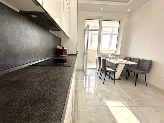 Продам трехкомнатную (3-комн.) квартиру, Чистопольская ул, 86/10, Казань г