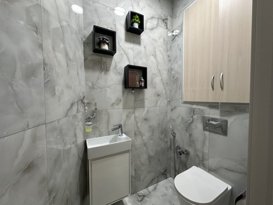 Продам трехкомнатную (3-комн.) квартиру, Чистопольская ул, 86/10, Казань г