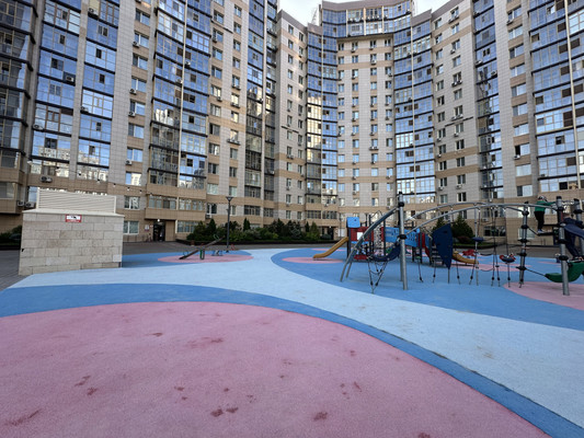 Продам трехкомнатную (3-комн.) квартиру, Чистопольская ул, 86/10, Казань г