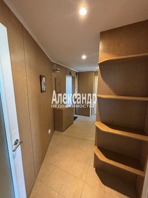 Продам двухкомнатную (2-комн.) квартиру, Токарева ул, 8, Сестрорецк г