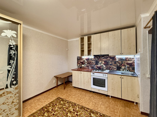 Продам комнату в 2-комн. квартире, Севастопольская ул, 116, Симферополь г