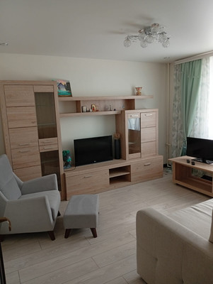 Сдам двухкомнатную (2-комн.) квартиру, Северная ул, 6, Дубки с