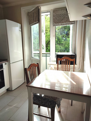 Продам двухкомнатную (2-комн.) квартиру, Медиков ул, 20, Москва г