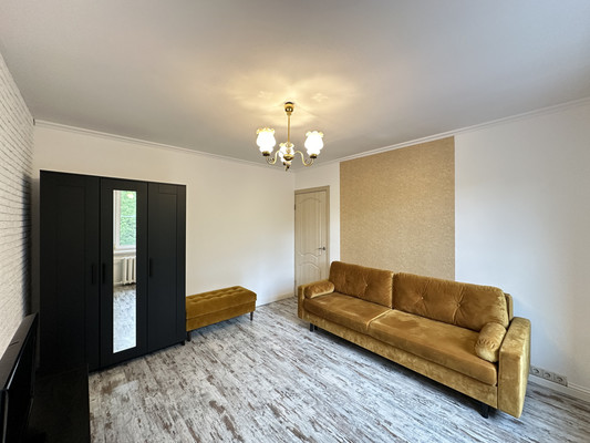 Продам двухкомнатную (2-комн.) квартиру, Медиков ул, 20, Москва г