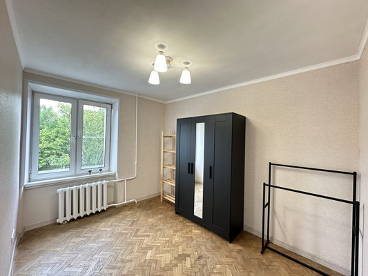Продам двухкомнатную (2-комн.) квартиру, Медиков ул, 20, Москва г
