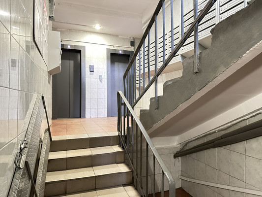 Продам двухкомнатную (2-комн.) квартиру, Медиков ул, 20, Москва г