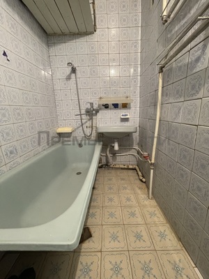 Продам трехкомнатную (3-комн.) квартиру, Московская ул, 313а, Калуга г
