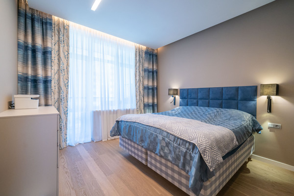 Продам многокомнатную квартиру, Варшавская ул, 6к2, Санкт-Петербург г