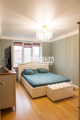 Продам трехкомнатную (3-комн.) квартиру, Мира ул, 13, Всеволожск г