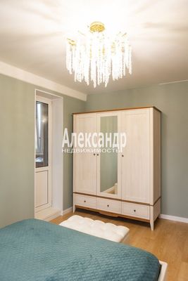 Продам трехкомнатную (3-комн.) квартиру, Мира ул, 13, Всеволожск г