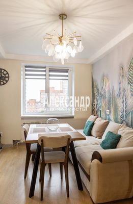 Продам трехкомнатную (3-комн.) квартиру, Мира ул, 13, Всеволожск г