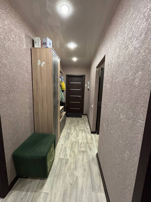 Продам двухкомнатную (2-комн.) квартиру, 9 Января ул, 233/26, Воронеж г