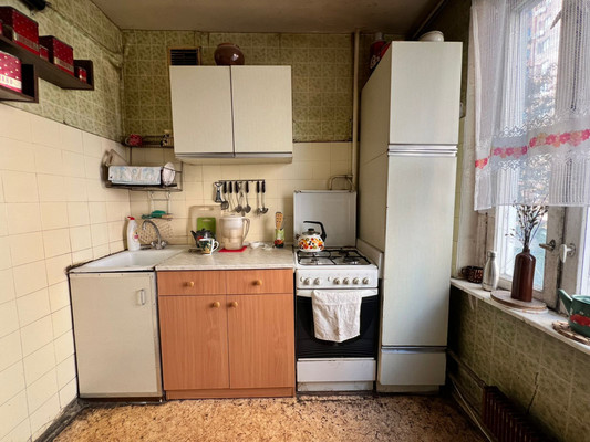 Продам трехкомнатную (3-комн.) квартиру, 9 Мая ул, 12, Химки г