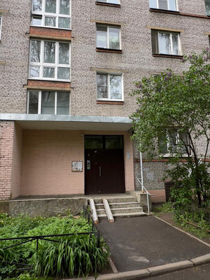 Продам трехкомнатную (3-комн.) квартиру, Торжковская ул, 11А, Санкт-Петербург г