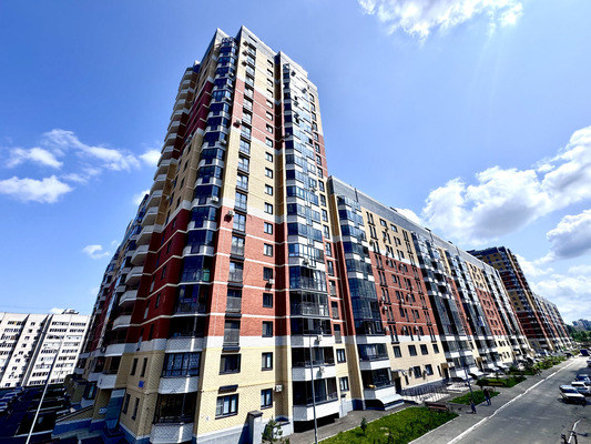 Продам однокомнатную (1-комн.) квартиру, Зур Урам ул, 1кк4, Казань г