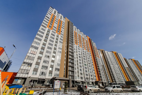 Продам трехкомнатную (3-комн.) квартиру, Муринская дор, 16к1, Санкт-Петербург г