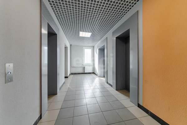 Продам трехкомнатную (3-комн.) квартиру, Муринская дор, 16к1, Санкт-Петербург г