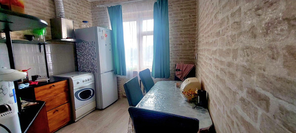 Продам однокомнатную (1-комн.) квартиру, Ворошилова ул, 1, Апшеронск г