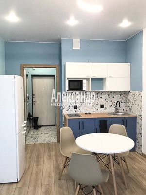 Продам однокомнатную (1-комн.) квартиру, Воронцовский б-р, 21к1, Мурино п