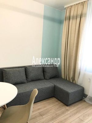 Продам однокомнатную (1-комн.) квартиру, Воронцовский б-р, 21к1, Мурино п