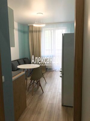 Продам однокомнатную (1-комн.) квартиру, Воронцовский б-р, 21к1, Мурино п